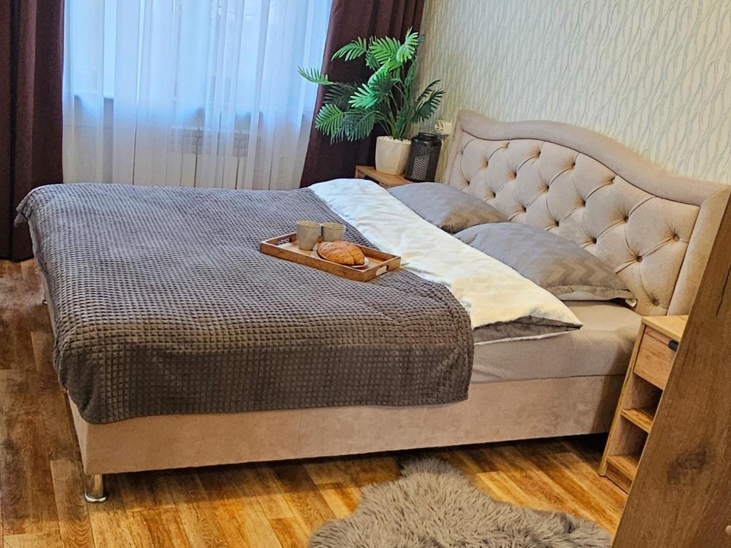 2К Апартаменты В Центре ครือวอยร็อก ภายนอก รูปภาพ